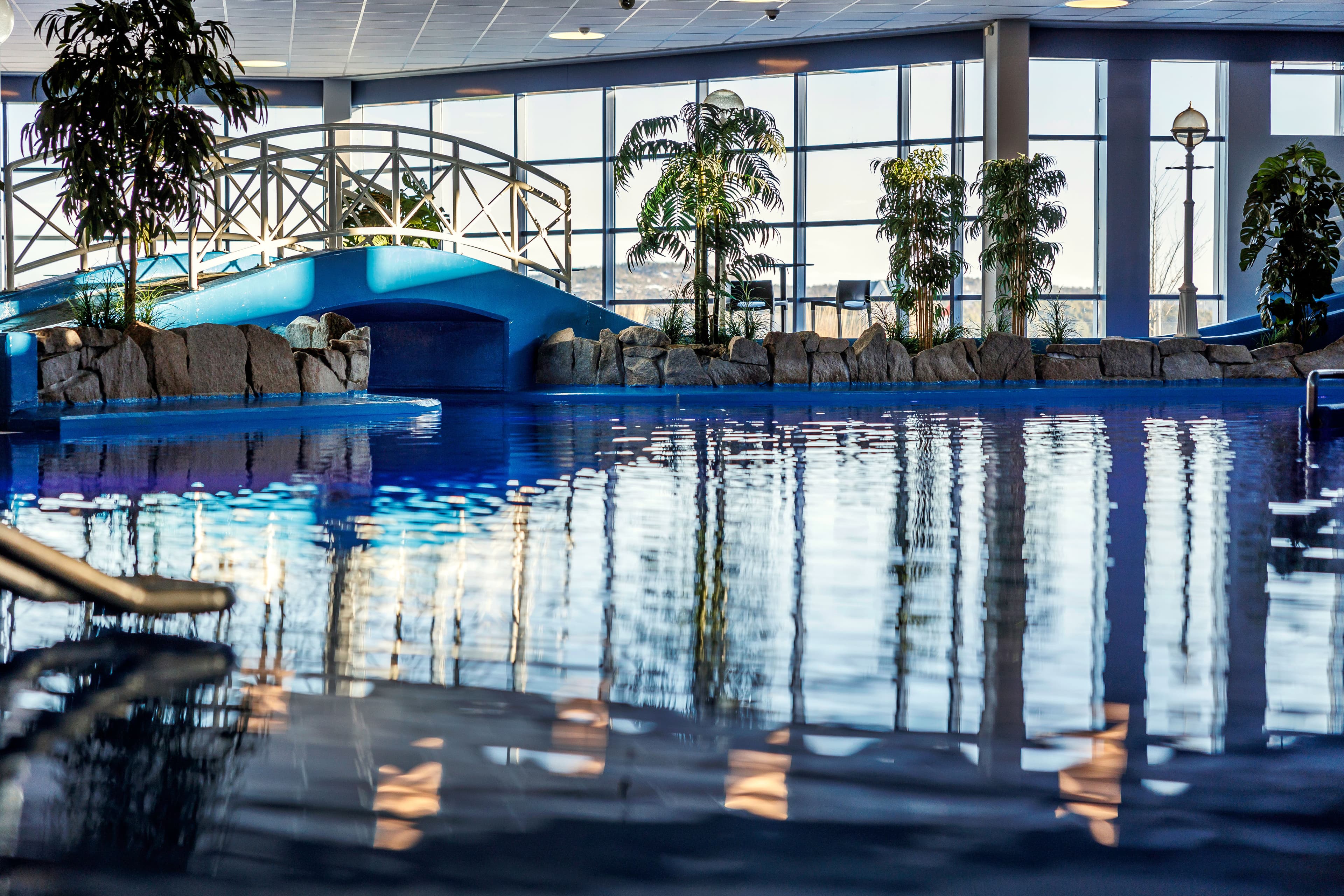 Hotel with a water park